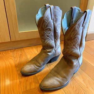 Ariat Embroidered Classic Cowgirl Boots